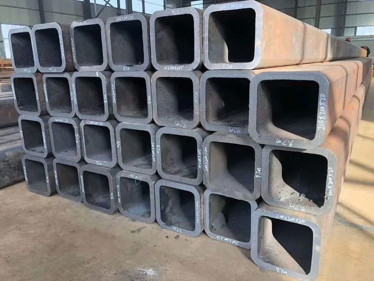 Profile zamknięte wykończone na gorąco